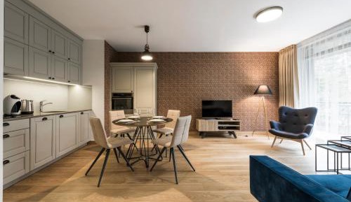 One-Bedroom Apartment - Autumn
