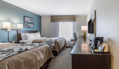 Queen Room with Two Queen Beds - Non-Smoking