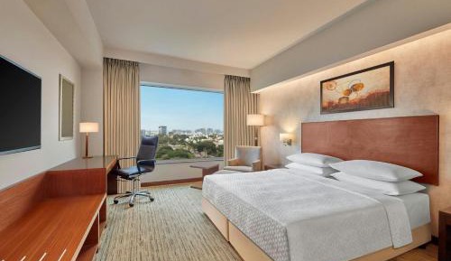 Executive King Bed Room (Complimentary Lounge Access with 2 IMFL drinks & snack buffet during 1800 to 2000 hrs)