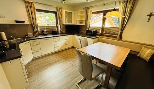 Two-Bedroom Apartment with Mountain View