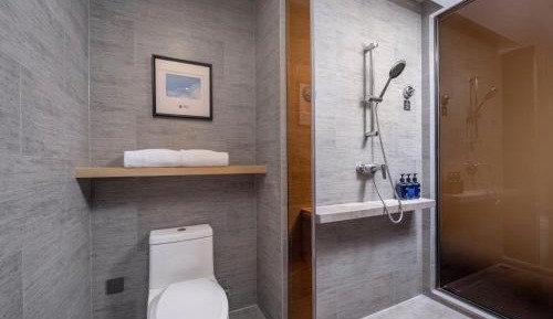 Standard Twin Room - High Floor