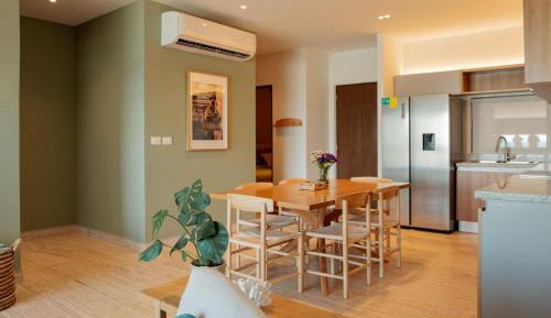 Two-Bedroom Apartment with Balcony and Sea View