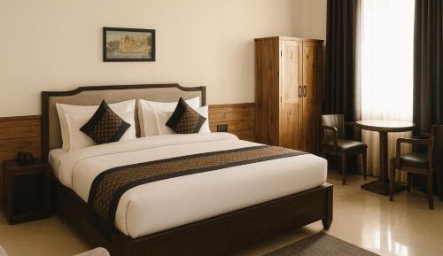 Standard Queen Room