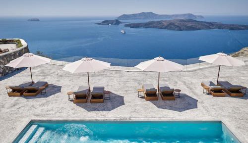 5 Bedroom Villa with Private Pool and Caldera View
