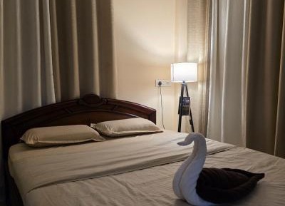Deluxe King Suite