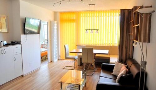 Apartment with Lake View