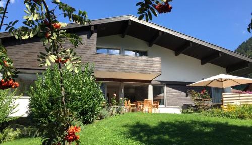 Holiday Home with Bath