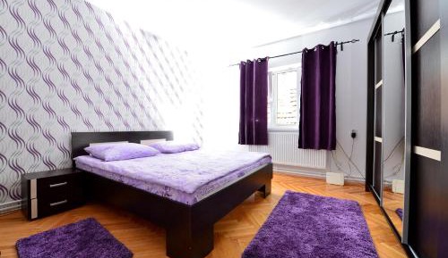 Standard Double Room with Shared Bathroom