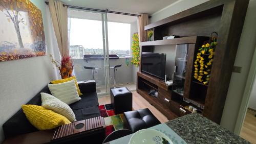 One-Bedroom Apartment with City View