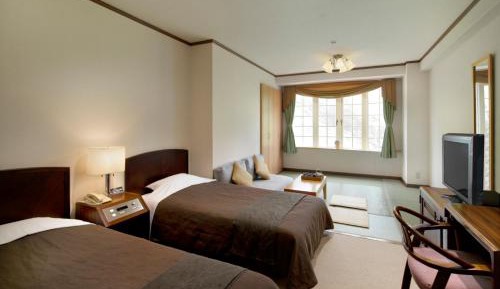 Room with Tatami Area "Cortina Room" - Early Check in (14:00) & Late Check out (11:00)