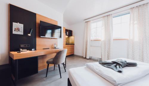 Large Single Room