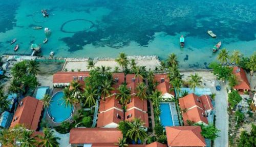 Deluxe Double or Twin Room with Pool View