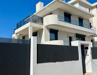One-Bedroom Apartment with Balcony and Sea View