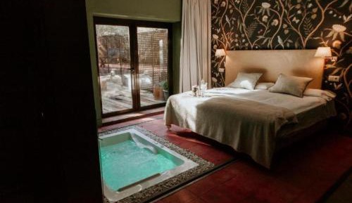 Double Room with Spa Bath