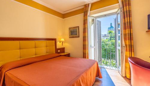 Classic Double or Twin Room with Garden View