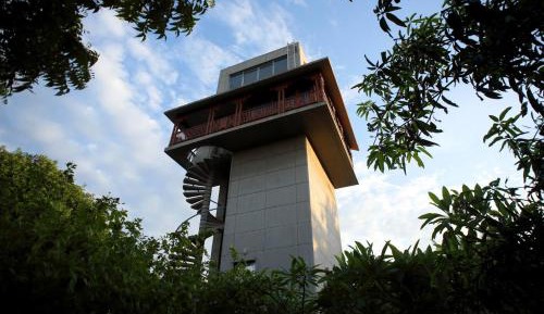 A/c Honeymoon Tower Suite with Jacuzzi