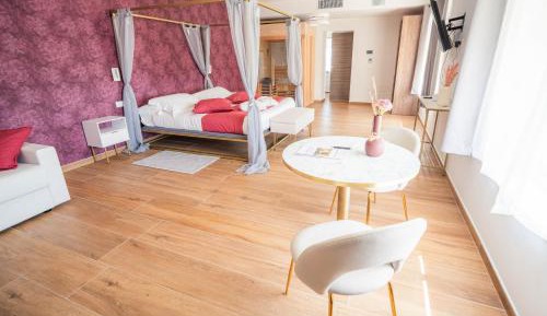 King Suite with Spa Bath