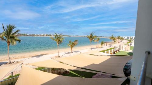 Villa - Beach Front