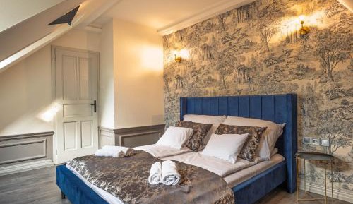 Deluxe Family Suite