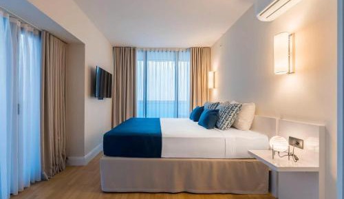 Junior Suite with Mountain View