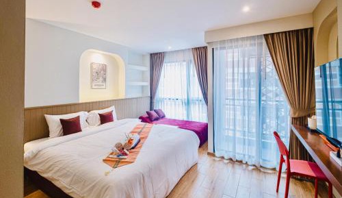 Deluxe King Room