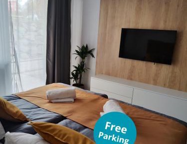 One-Bedroom Apartment with Balcony