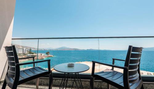 Deluxe Triple Room with Sea View