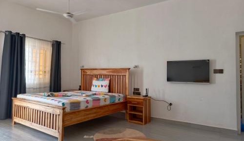 Deluxe Double Room (2 Adults + 1 Child)