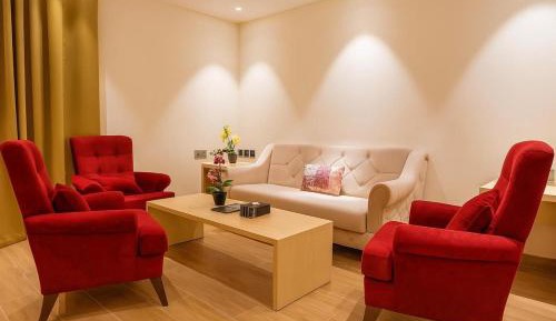 Deluxe Suite