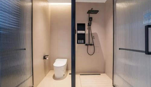 Twin Room with Private Bathroom