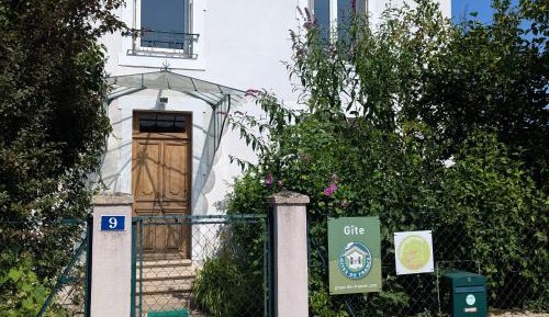 Holiday Home (5 Adults)