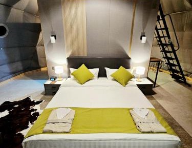 Deluxe Family Suite