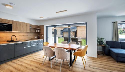 Two-Bedroom Apartment with Terrace