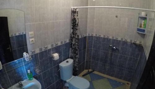 Basic Triple Room with Shared Bathroom