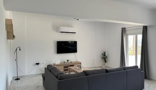 Family Two-Bedroom Apartment with View