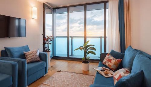 Two-Bedroom Apartment with Balcony and Sea View