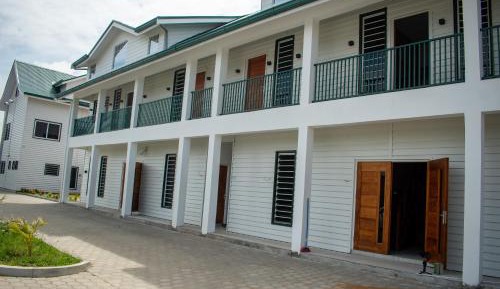One-Bedroom Apartment with Balcony