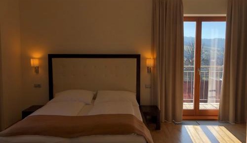 Junior Suite with Balcony