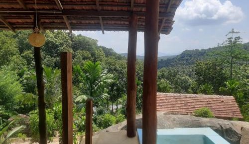 Bungalow with Garden View
