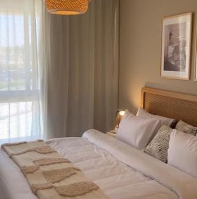 Two-Bedroom Apartment with Balcony and Sea View