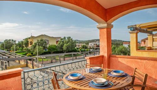 One-Bedroom Apartment with Park View