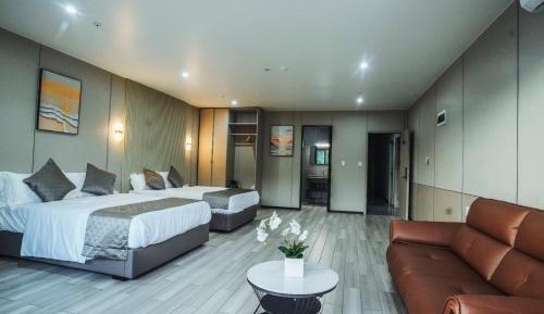 Double or Twin Room with City View