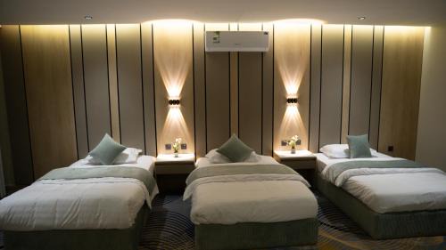 Superior King Suite
