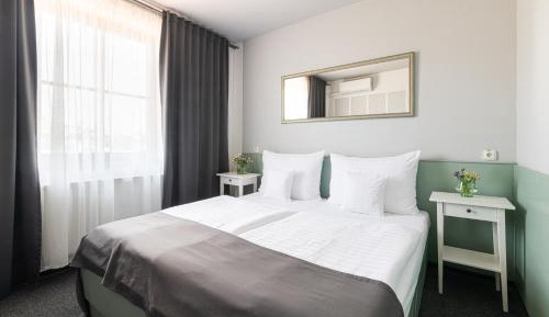 Standard Double or Twin Room with Castle View
