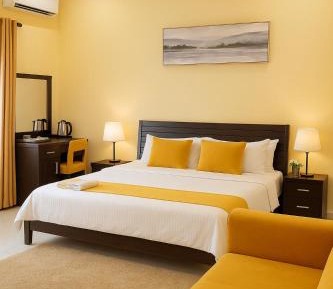 Deluxe Suite