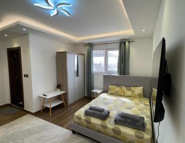 Queen Room with Balcony