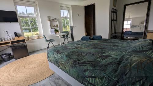 Large Double Room