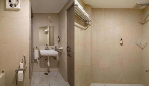 Deluxe Double Room with Castle View