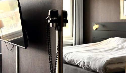 Queen Room (63 in Bed)