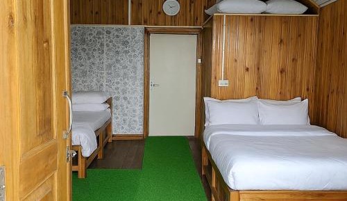 Deluxe Family Suite